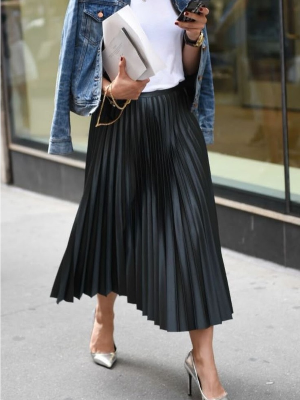 Zara Black Pleated Midi Skirt - Elegant Knife Pleats